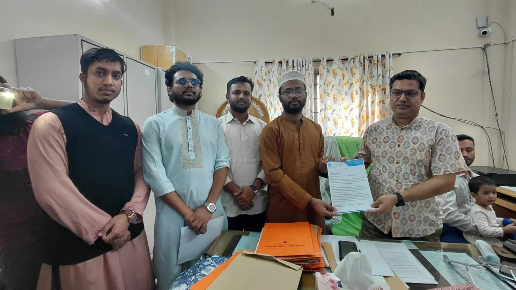 ছাত্রসংসদ নির্বাচনসহ ১৩ দফা দাবিতে নোবিপ্রবি শিবিরের স্মারকলিপি প্রদান