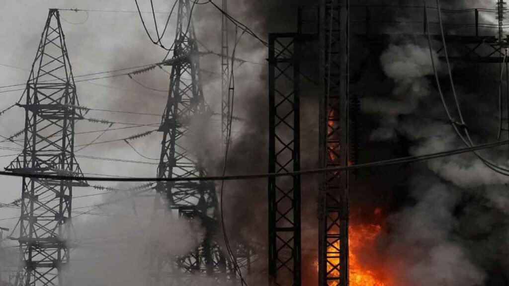 রাশিয়ার হামলায় ইউক্রেনের কিয়েভ অঞ্চলের ছয় লাখের বেশি মানুষ বিদ্যুৎহীন রাশিয়ার হামলায় ইউক্রেনের কিয়েভ অঞ্চলের ছয় লাখের বেশি মানুষ বিদ্যুৎহীন