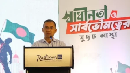 ক্ষমতায় এলে সেনাবাহিনীকে রাজনৈতিক কাজে ব্যবহার করা হবে না: তারেক রহমান