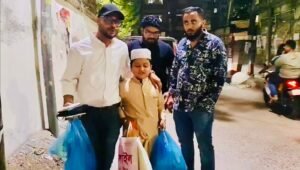 'ইফতারে বুট মুড়ি দেয়। রাতে ভাত দেয় না' /ভাইরাল সেই এতিম শিশুর পাশে বাকৃবি ছাত্রদলের আহ্বায়ক