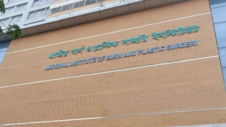 রাজধানীতে প্রাইভেটকারের গ্যাস সিলিন্ডার বিস্ফোরণে দগ্ধ ৮