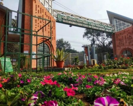 ঈদের ছুটি শেষে প্রাণচাঞ্চল্যে ফিরছে হাবিপ্রবি ক্যাম্পাস